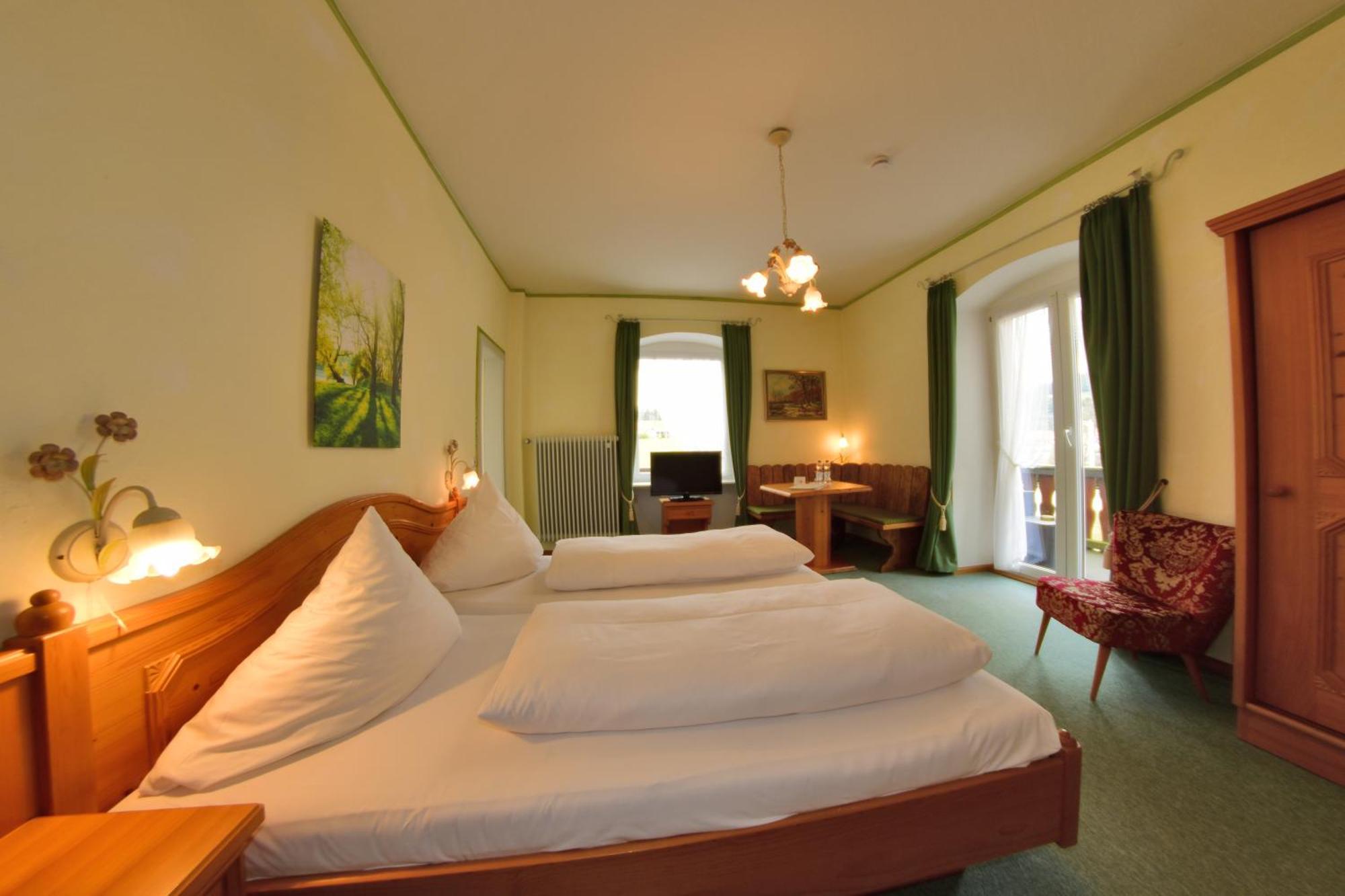 Hotel Hirschen Sankt Peter Eksteriør bilde